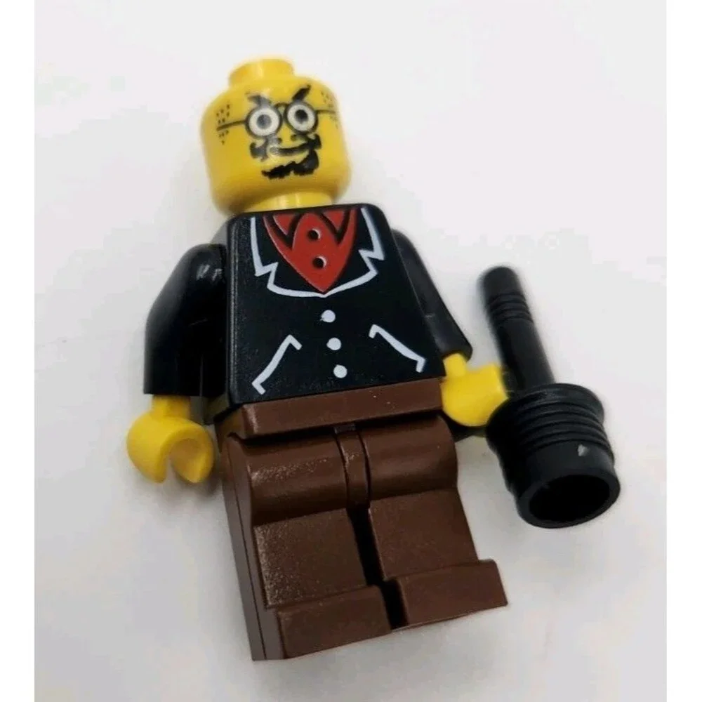 Lot 10 RANDOM Lego City Minifigures People Men Town Police Women Minifigs